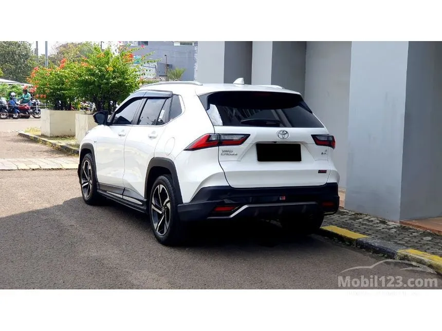 2025 Toyota Yaris Cross S with GR Parts Aero Pkg SUV