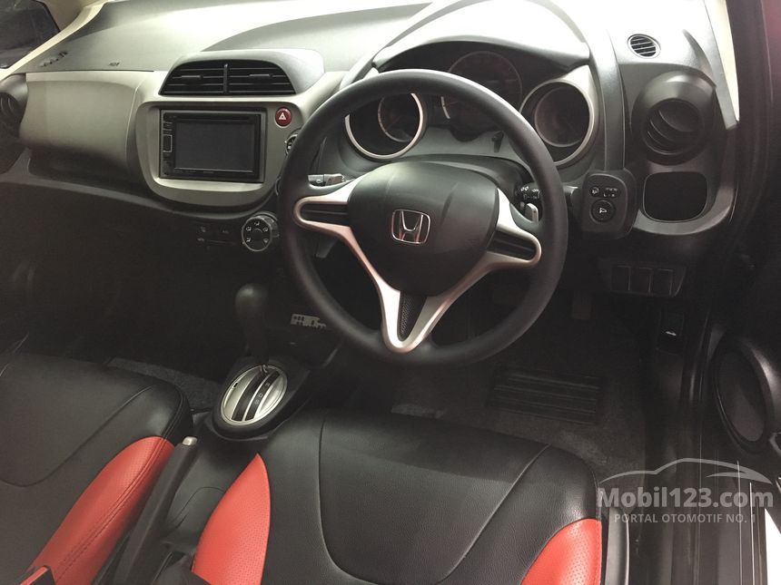 2013 Honda Jazz RS Hatchback