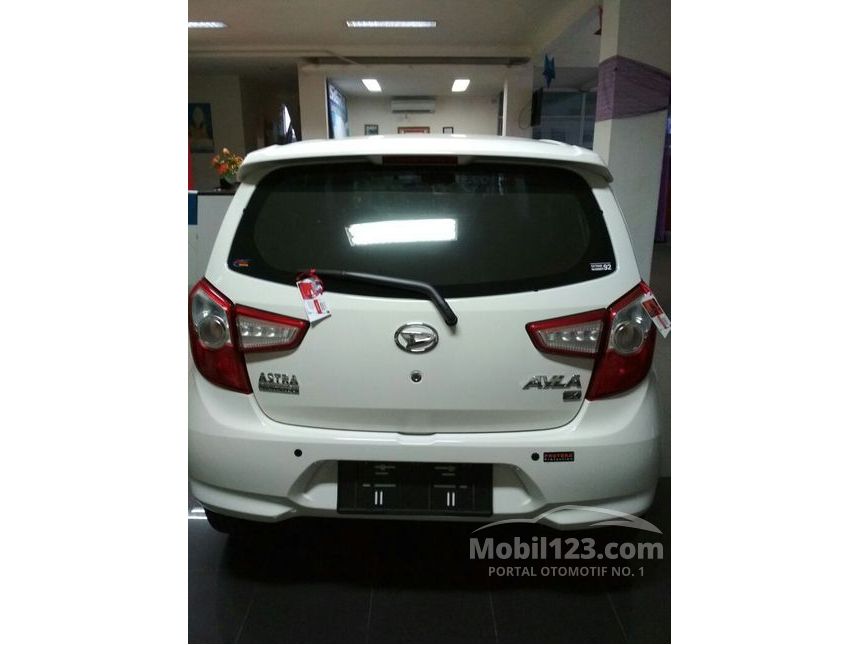 Jual Mobil  Daihatsu  Ayla  2021  X 1 0 di DKI Jakarta Manual 