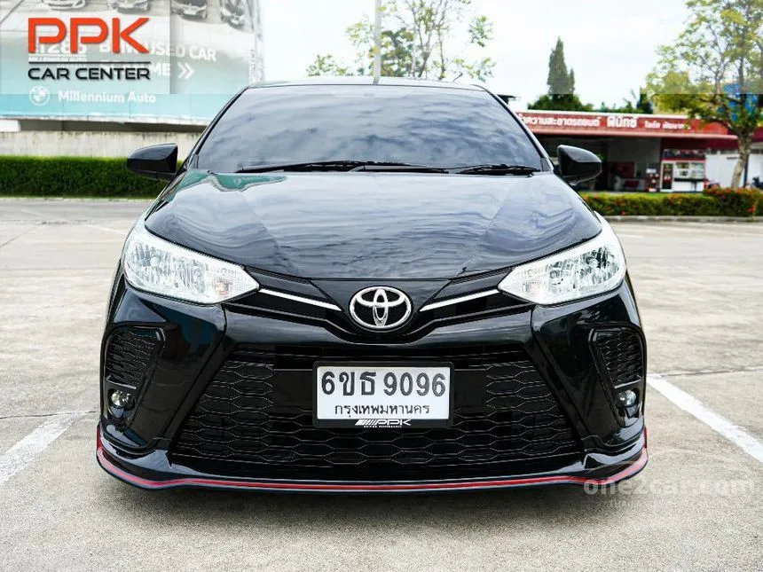 2021 Toyota YARIS Entry Hatchback