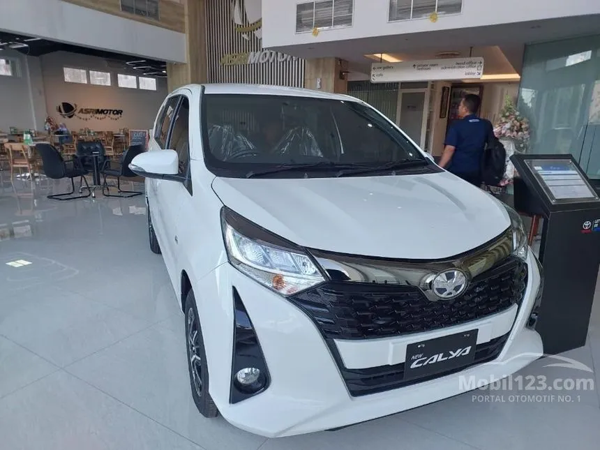 Jual Mobil Toyota Calya 2024 G 1.2 di Jawa Timur Automatic MPV Putih Rp 182.000.000