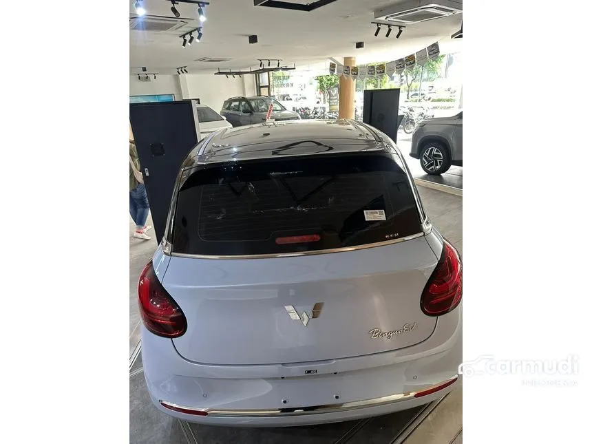 2024 Wuling Binguo EV Premium Range Hatchback