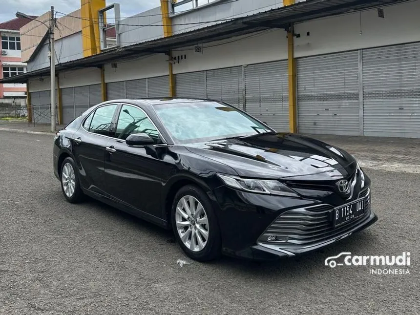 2021 Toyota Camry V Sedan