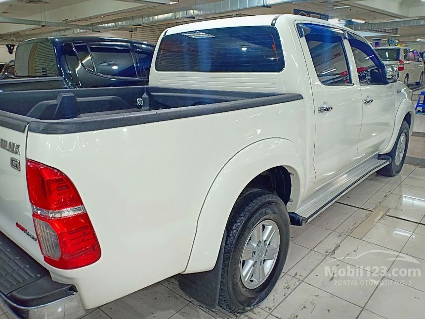 2014 Toyota Hilux D-4D 2.5 Manual Double Cabin