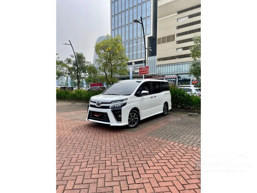 2021 Toyota Voxy MPV