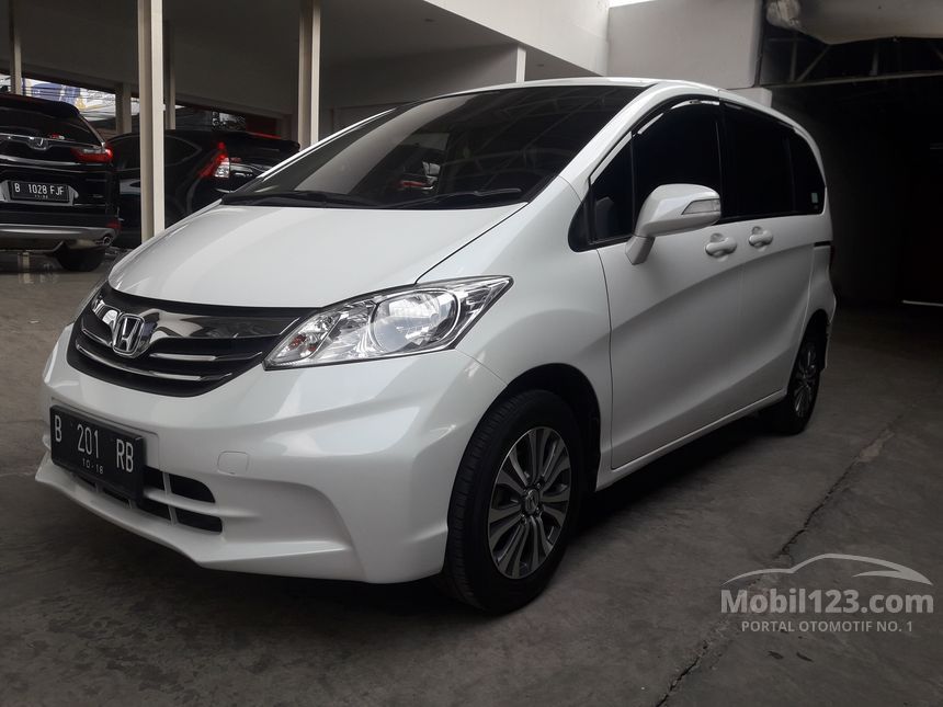 Jual Mobil  Honda  Freed  2013 S 1 5 di Jawa Barat Automatic 