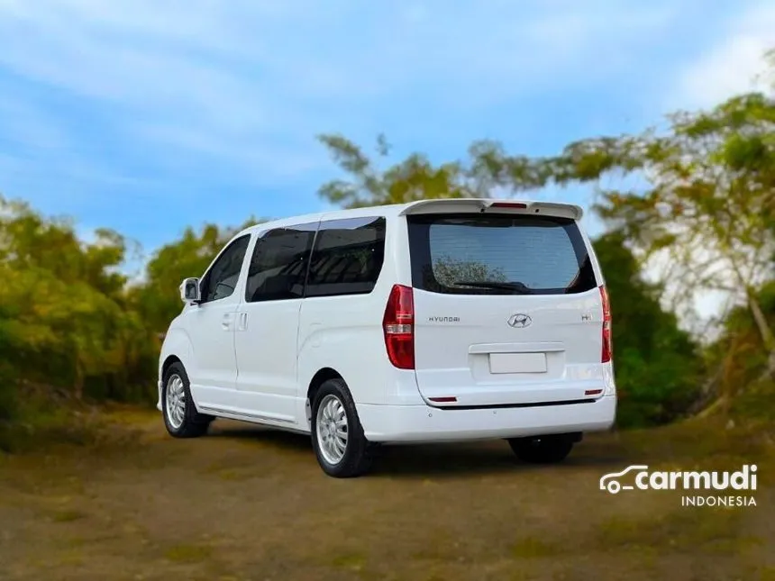 2012 Hyundai H-1 Elegance MPV