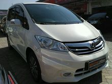 Honda Freed PSD at 2014 putih Full orisinil