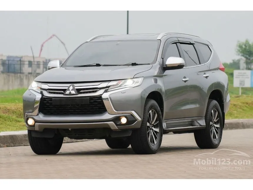2016 Mitsubishi Pajero Sport Dakar 4X2 SUV