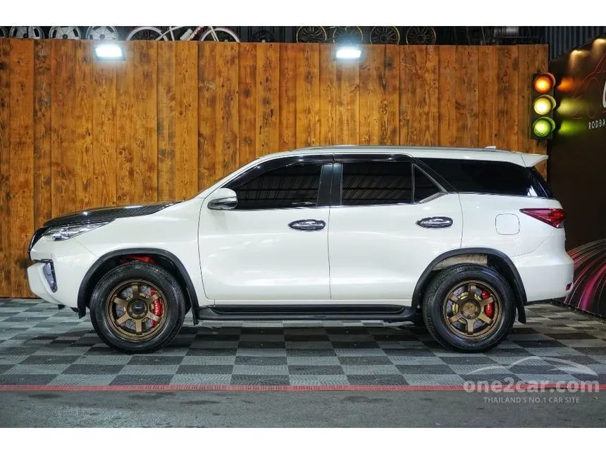 2015 Toyota FORTUNER V SUV