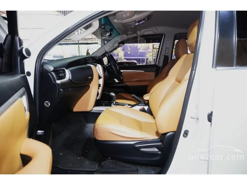 2015 Toyota FORTUNER V SUV