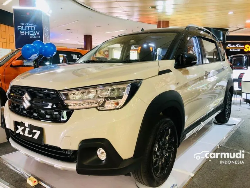 2025 Suzuki XL7 Alpha Hybrid (Two Tone) SUV
