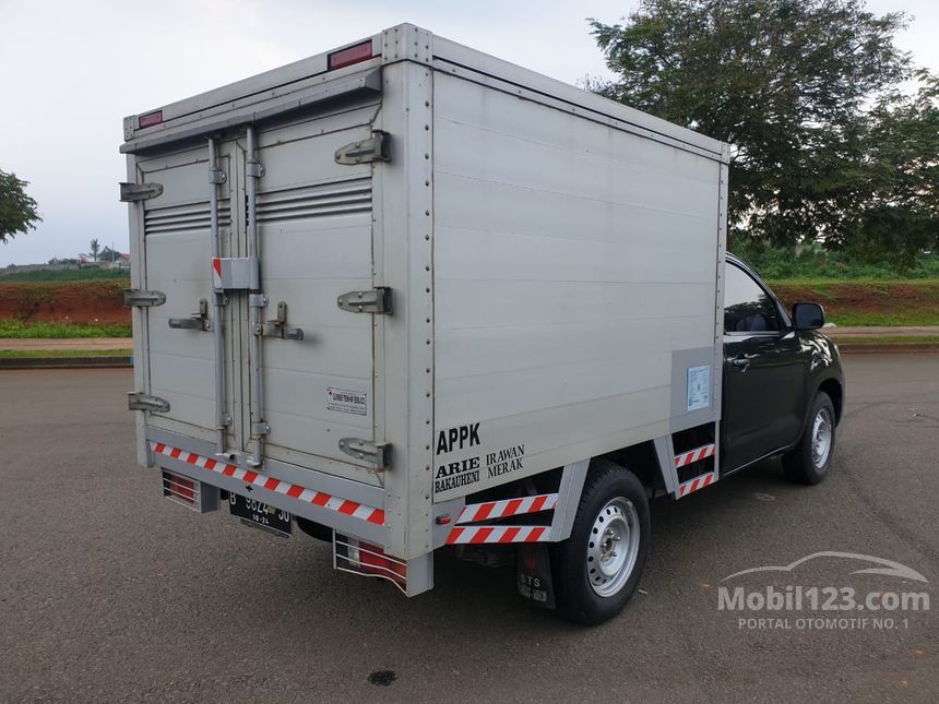  Jual  Mobil  Toyota  Hilux  2009 N10 2 0 di DKI Jakarta Manual 