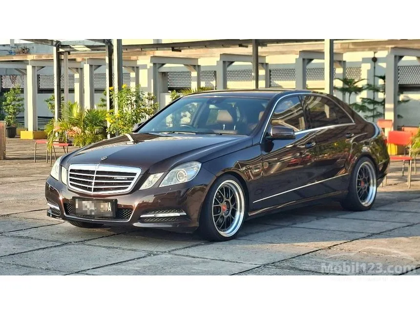 2011 Mercedes-Benz E250 Avantgarde CGI Sedan