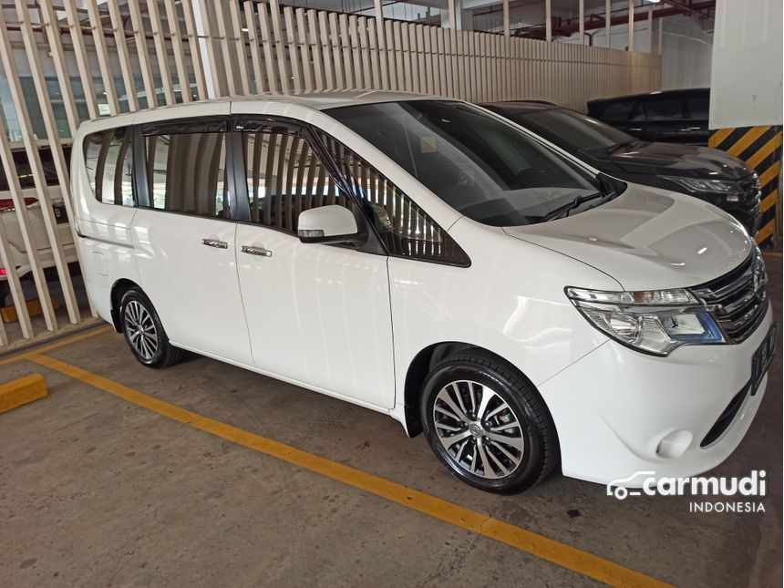 Nissan serena 2015