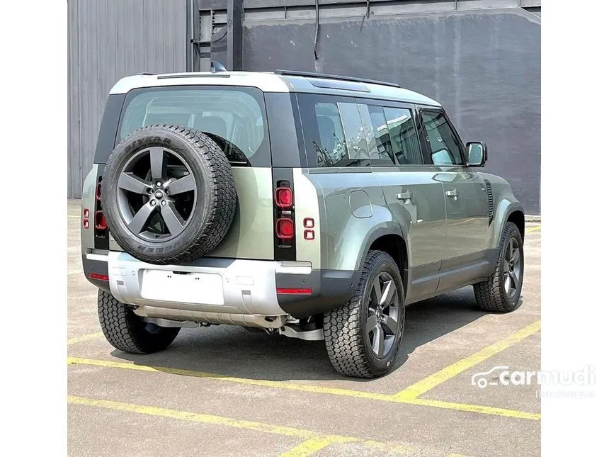 2024 Land Rover Defender 110 P300 S SUV