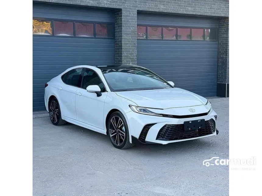 2025 Toyota Camry HEV (Premium Color) Sedan
