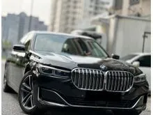 BMW 740Le 3.0 Xdrive Hybrid Full Service Record  Harmon Kardon Sound System Applycarplay AncdriodAuto Panoramic Sunroof