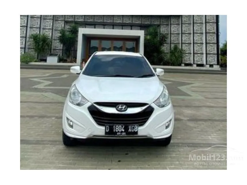 Jual Mobil Hyundai Tucson 2013 GLS 2.0 di Jawa Barat Automatic SUV Putih Rp 137.000.000