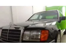 1990 Mercedes-Benz E230 W210 2.3 Manual Sedan