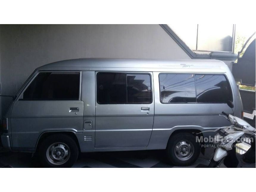 Jual Mobil Mitsubishi L300 2005 2.5 di Jawa Timur Manual Jual Mobil Mitsubishi L300 2005 2.5 di Jawa Timur Manual