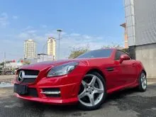 2012 Mercedes-Benz SLK200 1.8 CGI Convertible AMG TOTAL DP 175JT Red On Black Panoramic Km 31Rb Super Antik Service Record TOTAL DP RINGAN