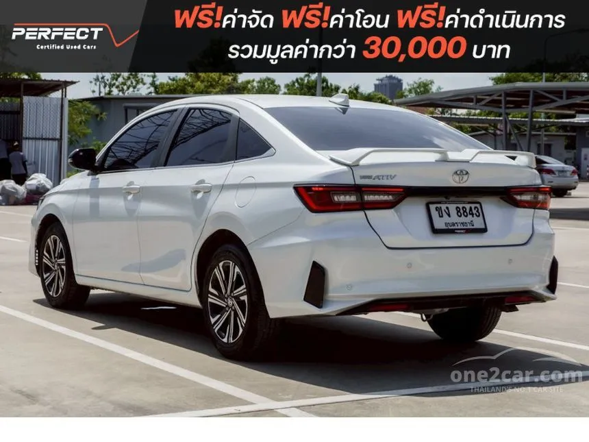 2023 Toyota Yaris Ativ Premium Luxury Sedan