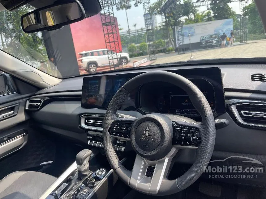 2026 Mitsubishi Destinator Ultimate Premium SUV