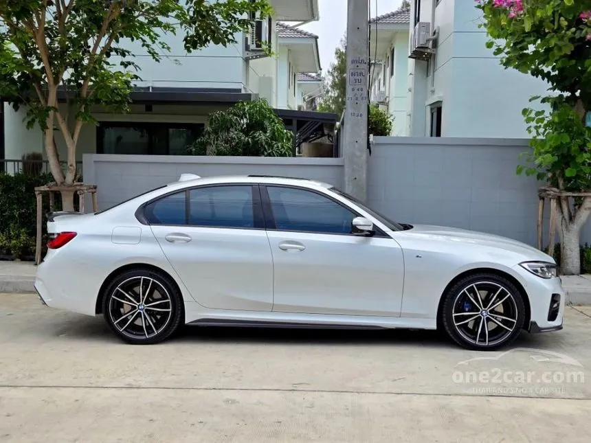 2020 BMW 330e M Sport Sedan