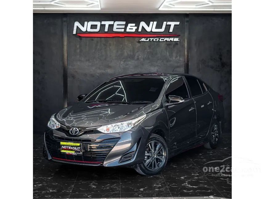 2020 Toyota Yaris Ativ Mid Sedan