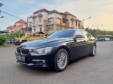 2013 BMW 320i 2.0 Luxury Sedan