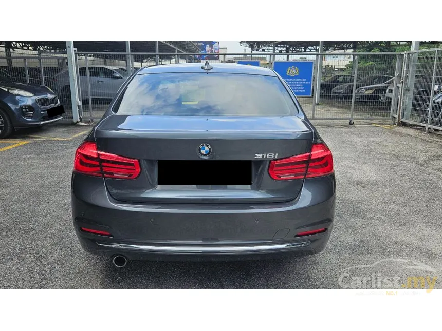 2017 BMW 318i Luxury Sedan