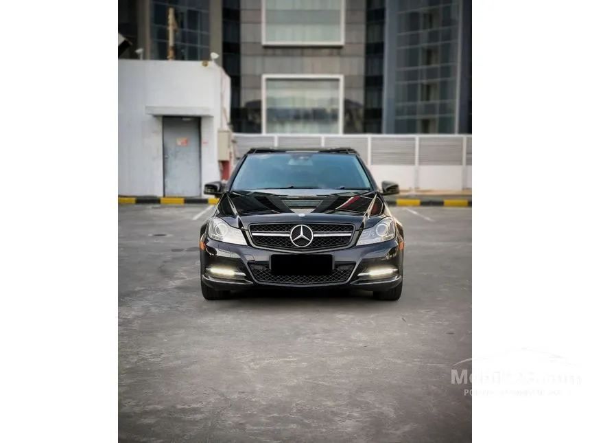 2012 Mercedes-Benz C300 Avantgarde Sedan