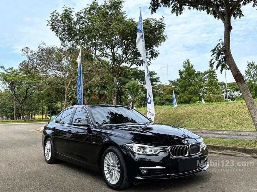 Jual Mobil BMW 320i 2018 Luxury 2.0 di DKI Jakarta Automatic Sedan Hitam Rp 489.000.000
