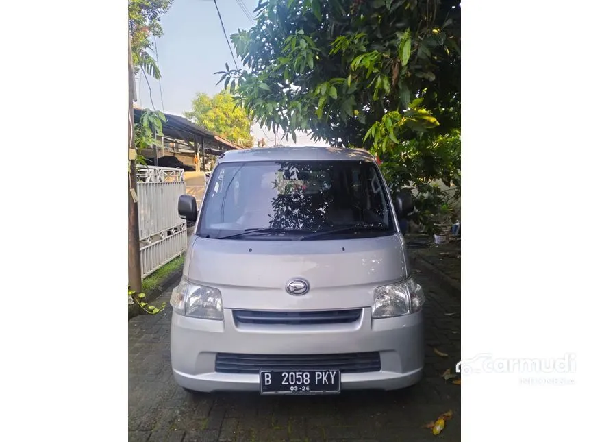 2019 Daihatsu Gran Max Mini Bus D Van