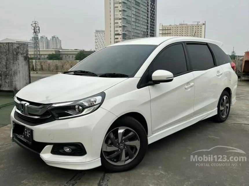 Jual Mobil Honda Mobilio 2021 E 1.5 di DKI Jakarta Automatic MPV Putih Rp 175.000.000