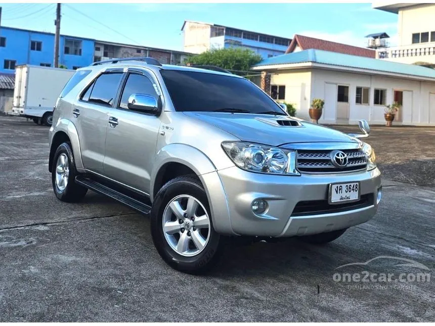 2010 Toyota FORTUNER V Aperto SUV