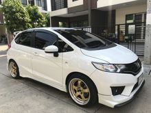 2015 Honda Jazz 1.5 (ปี 14-18) V i-VTEC Hatchback AT