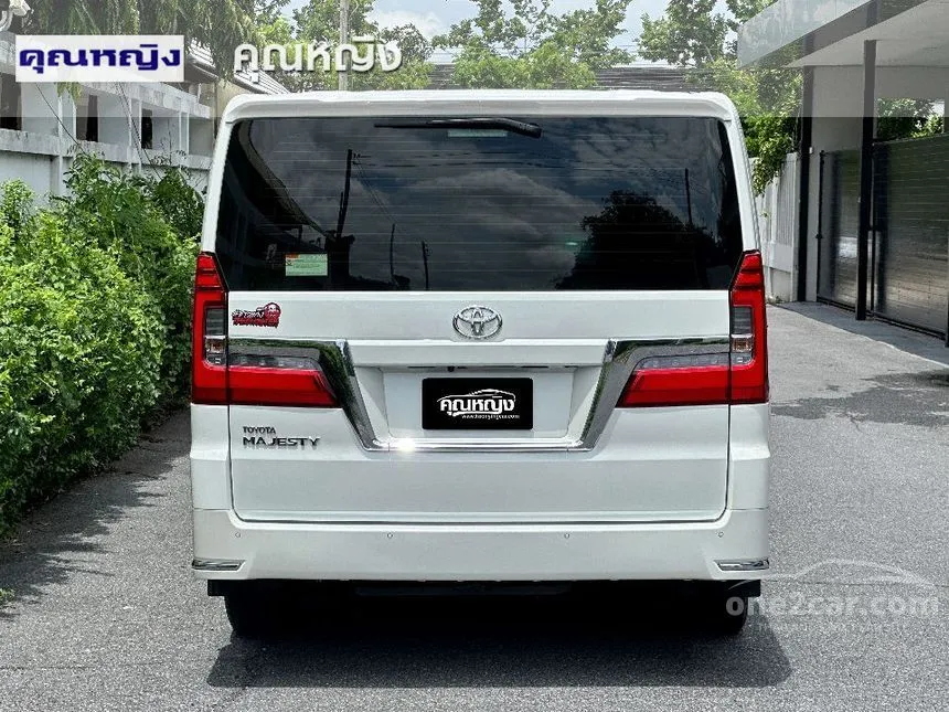 2024 Toyota Majesty Premium Van