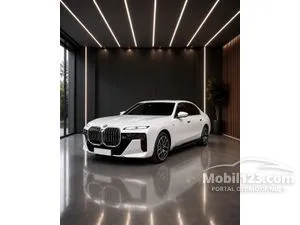 2024 BMW 735i 3.0 M Sport Sedan
