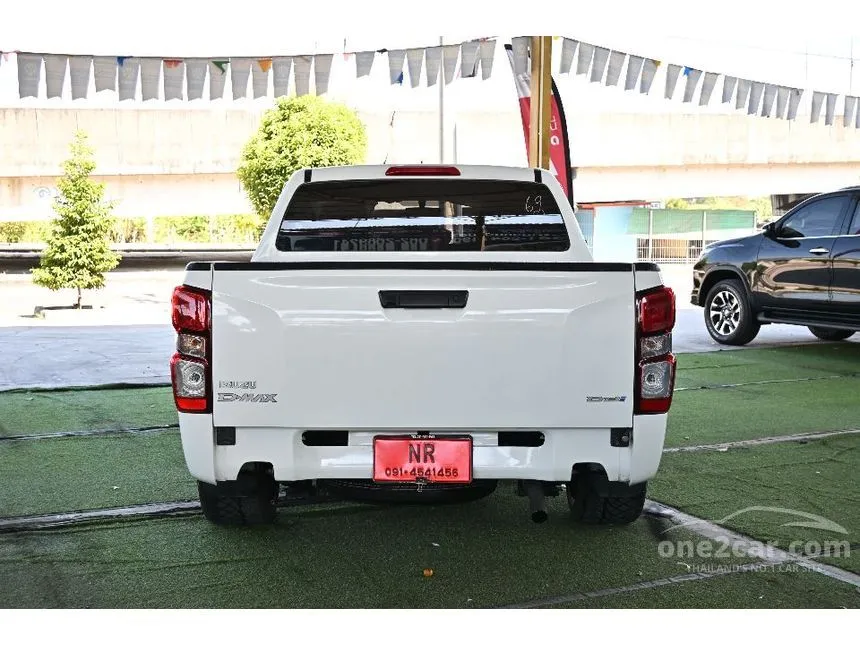 2023 Isuzu D-MAX S Cab-4 Pickup
