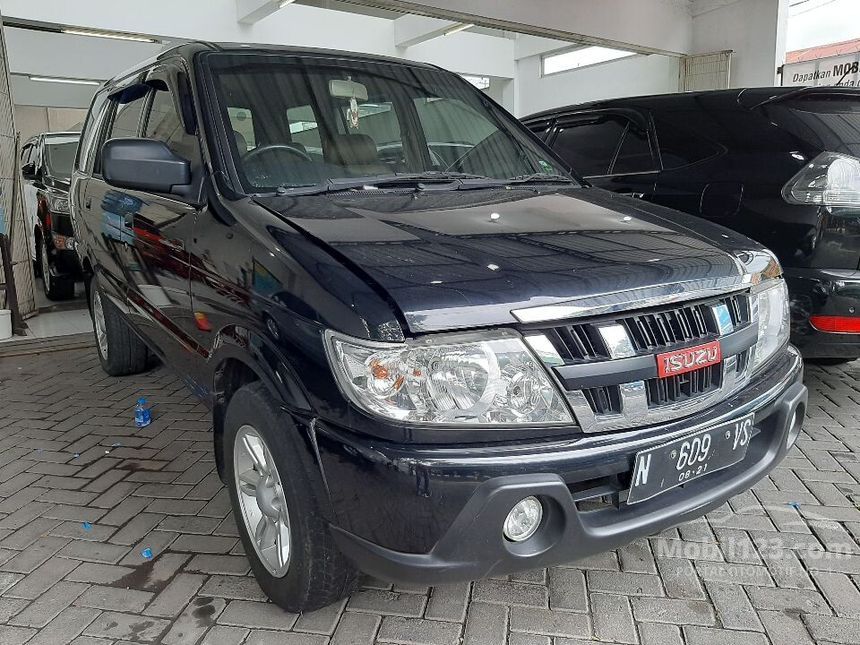 Jual Mobil Isuzu Panther  2022 LV  2 5 di Jawa Timur Manual 