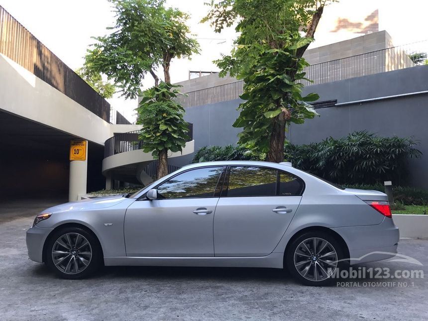 Jual Mobil  BMW  530i 2009 E60  3 0 di Jawa Timur Automatic 