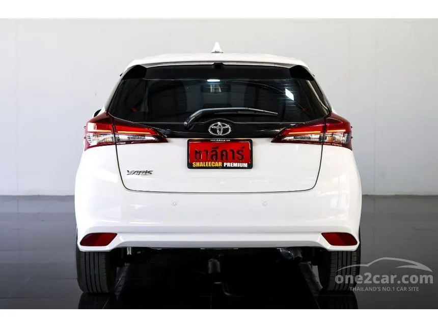 2022 Toyota YARIS Entry Hatchback
