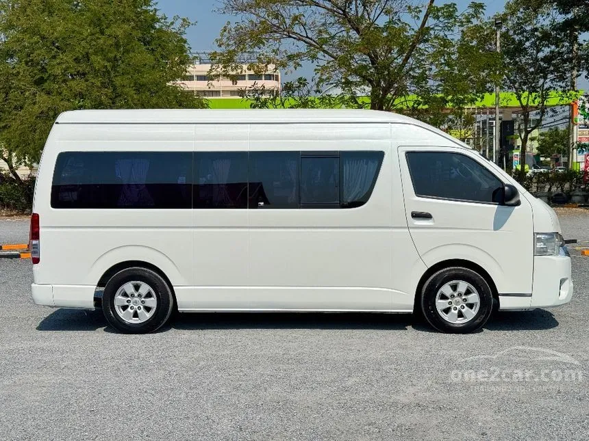 2014 Toyota HIACE VVTi Van
