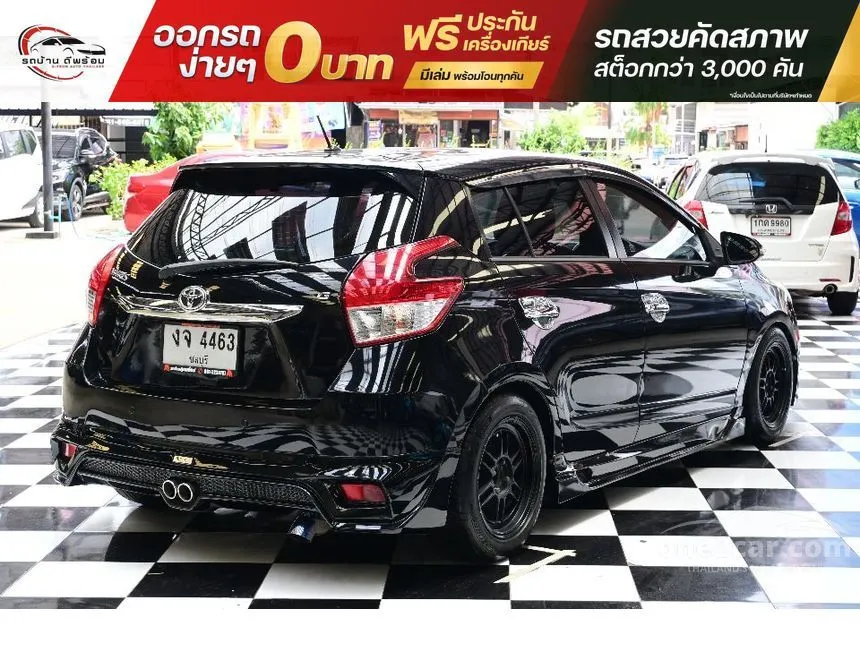 2015 Toyota YARIS G Hatchback