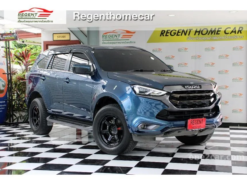 2023 Isuzu MU-X Ultimate SUV