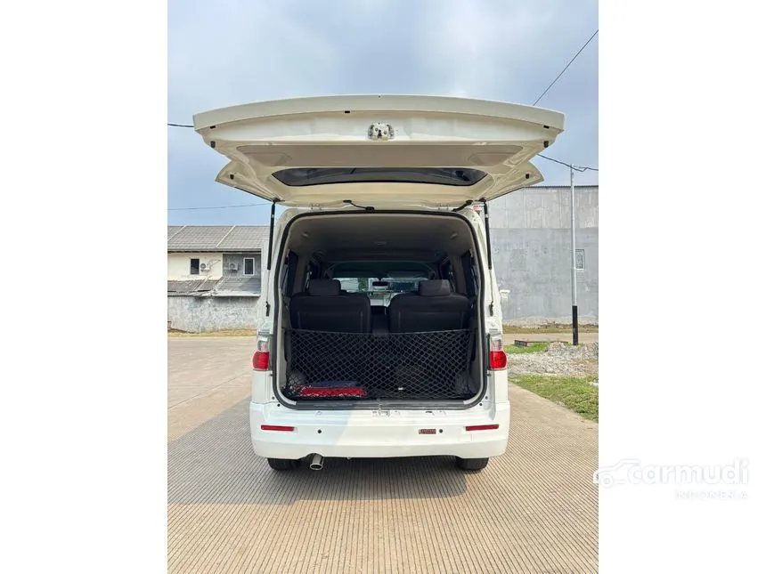 2021 Daihatsu Luxio X Van