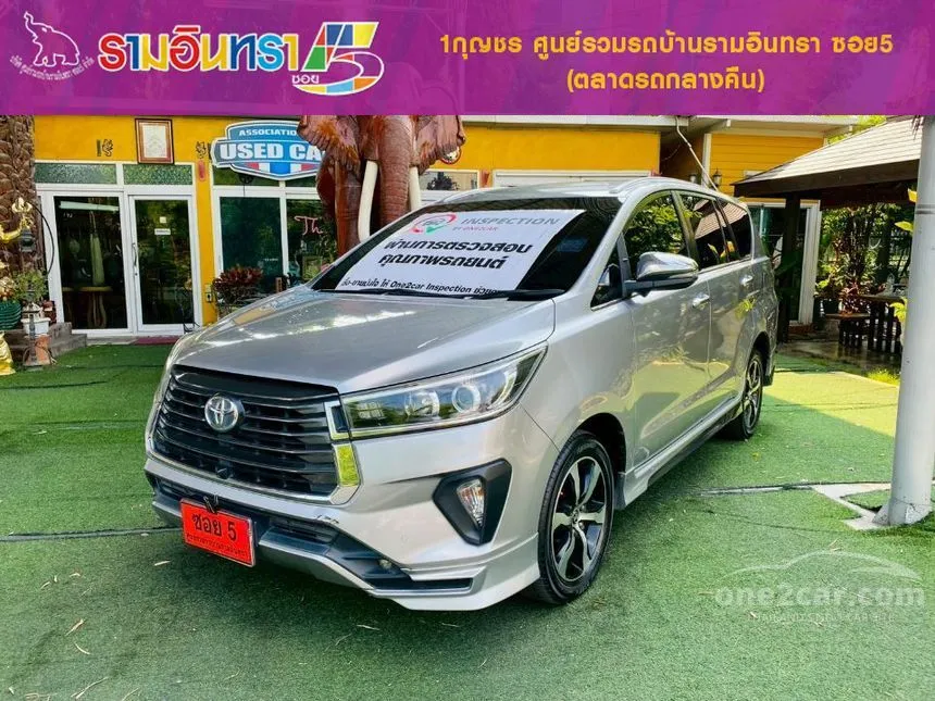 2022 Toyota INNOVA Crysta Premium Wagon