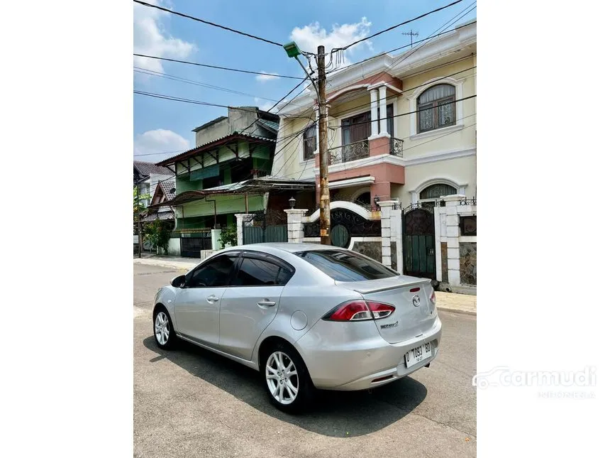 2012 Mazda 2 R Sedan